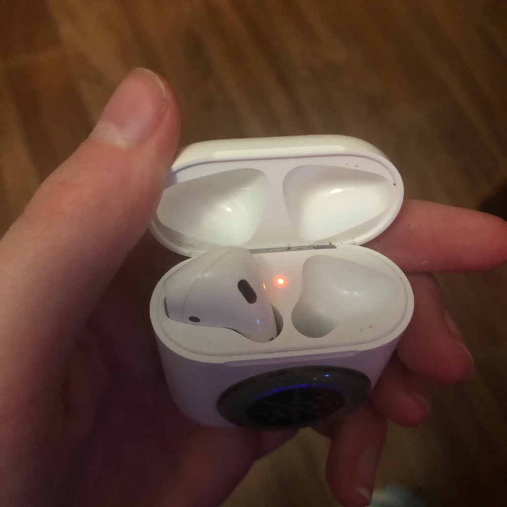 Apple AirPods